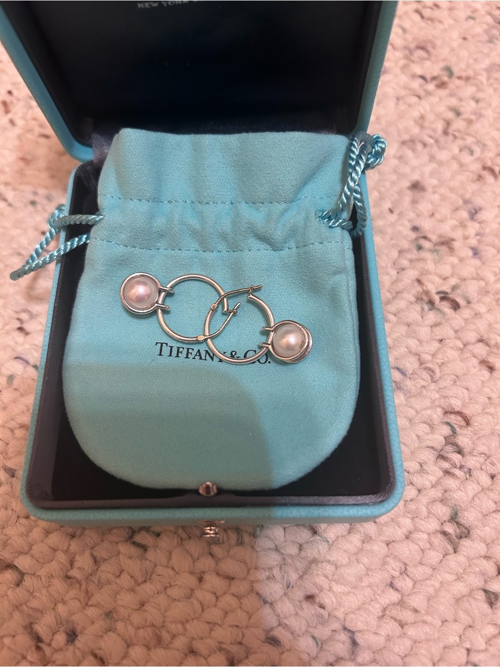 Tiffany & Co. Silver Hoop Earrings with Pearls - Blue Pouch